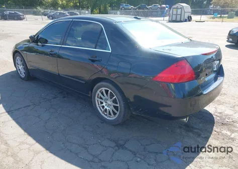 2006 Honda Accord 3.0 Ex z USA, uszkodzony, nr VIN 1HGCM66806A049429